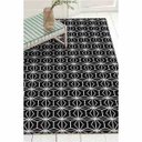 Ver imagem 3 de Tapete Cannes Sala Quarto Antiderrapante Geométrico 132x100cm Preto Casa Dona