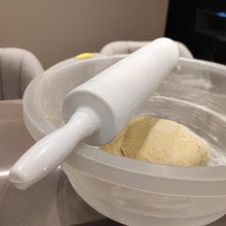 Rolo de Abrir Massa 39cm Maciço Plástico Para Cozinha Macarrão Pizza Profissional - 6