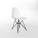 Ver imagem 5 de Mesa de Jantar Eames Eiffel Quadrada Branca 90cm com 4 Cadeiras Brancas Base Ferro Preto