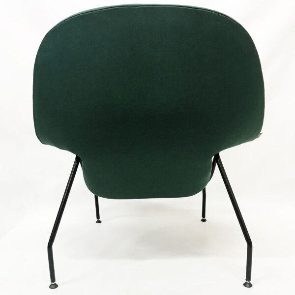 Poltrona Womb Chair com puff linho verde base preta - Poltronas do Sul - 8