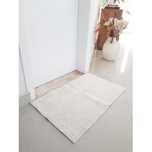 Kit 3 Tapetes Algodão para Banheiro, quarto, sala, - Tamanho - 0,50 x 0,80 - Pelo Baixo- Cor Cru