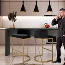 Ver imagem 2 de Banqueta Alta Estofada Estrutura Aço Carbono Belly Ii Base Dourada 65cm Suede Preto