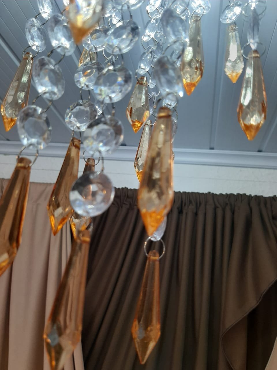 lustre pendente sala quarto com ponteiras douradas 15x30 cm maravilhso cissane - 4