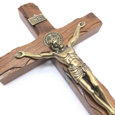 Crucifixo De Parede Moldado São Bento Madeira OV 25 Cm