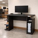 Ver imagem 4 de Mesa Gamer 136cm para 2 Monitores Suporte Fone de Ouvido Nicho para Cpu e Prateleiras