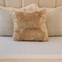 Ver imagem 3 de Almofada Pelúcia Offwhite Quadrada
