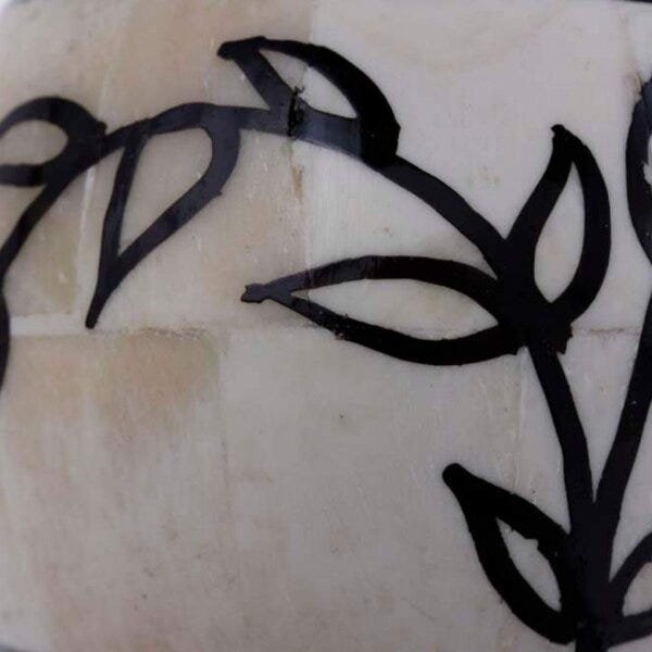 Bola Decorativa em Osso Pintada 10cm Vênus Victrix - 3