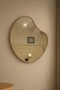 Ver imagem 4 de Kit 2 Espelhos Orgânicos de Parede Decorativos com Borda de Couro Sintético Marrom