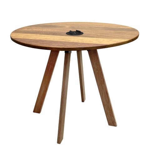 Mesa Eiffel Industrial 90cm Madeira Maciça Natural e Ferro Preto com Caixa para Tomada