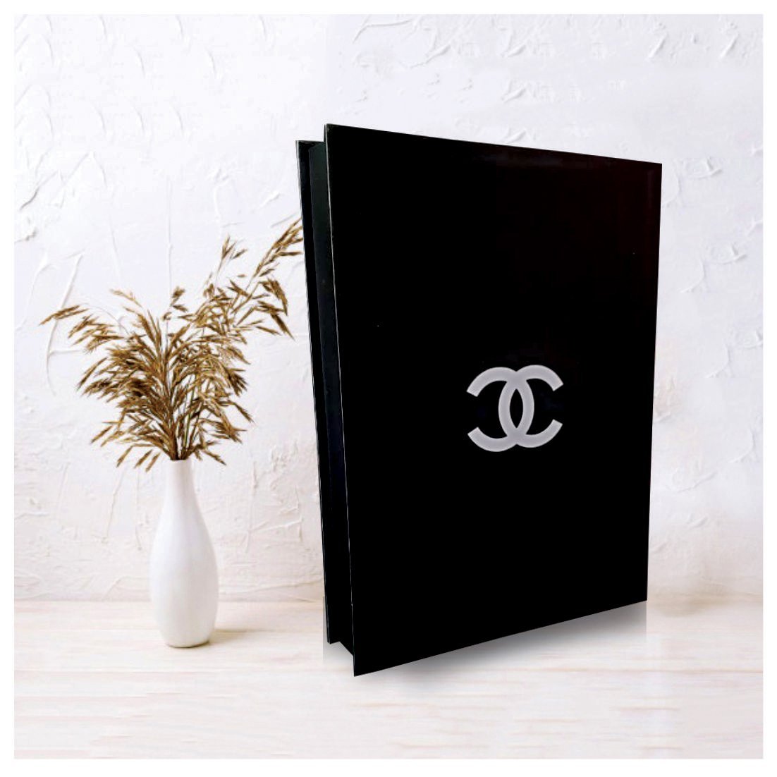 Libros decorativos Chanel,Dior , Louis Vuitton,Gucci, Prada Consultas in  box! Decime ,cual te gusta más? 😍 Consultá por carteras…