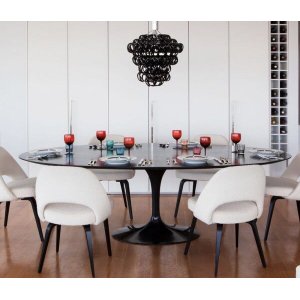 Mesa de Jantar Tulipa Saarinen Oval 235x122cm Laqueada - Preto