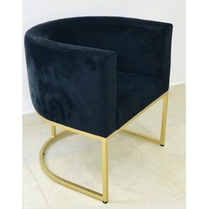 Cadeira Poltrona Decorativa Moderna Base de Metal Dourada com Veludo Preto
