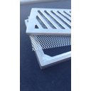 Ver imagem 4 de Grelha Ralo Linear Reforçado 15x100 modelo Diagonal com Tela Anti Insetos ( 2 peças 50cm) Aluminio -