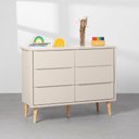 Ver imagem 1 de Cômoda Theo 6 Gavetas com Pés Retrô Natural - Areia Abra Casa
