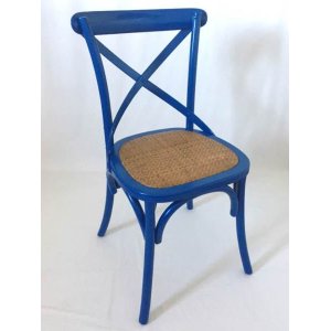 Cadeira Katrina Cross Paris. Encosto em x. Assento em Rattan Natural. Cor Azul Bic