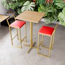 Ver imagem 1 de Jogo Mesa Alta Bistrô Quadrada Pinus 2 Banquetas Estofado Vermelho Confort Ind Dourado Don Castro
