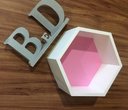 Ver mais imagens de Nicho Hexagonal Favo Mdf Branco Com Fundo Colorido Unidade