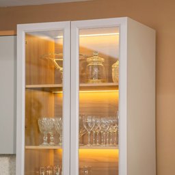 Cristaleira com Led 2 Portas Allure Linea Brasil 70cm Mdf - 10 Cristaleira com Led 2 Portas Allure Linea Brasil 70cm Mdf - 10