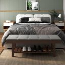 Ver imagem 2 de Banco em Madeira Almofadado com Sapateira Cinza Pena Rubi Ofertamo