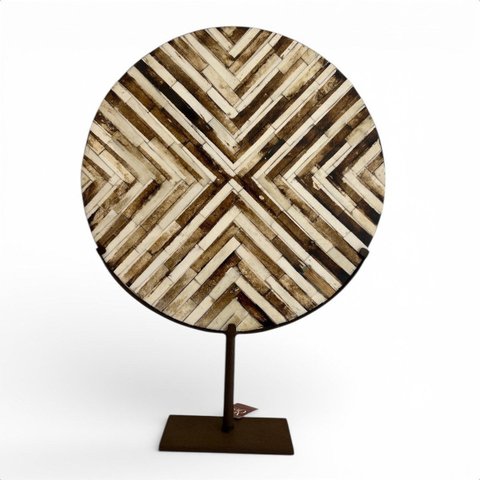 Escultura Agra Decorativa em Osso e Metal 50cm