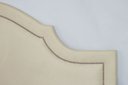 Ver imagem 3 de Cabeceira King para Cama Box Provençal Luxo 193x60 Suede Off White - Tachas Prata