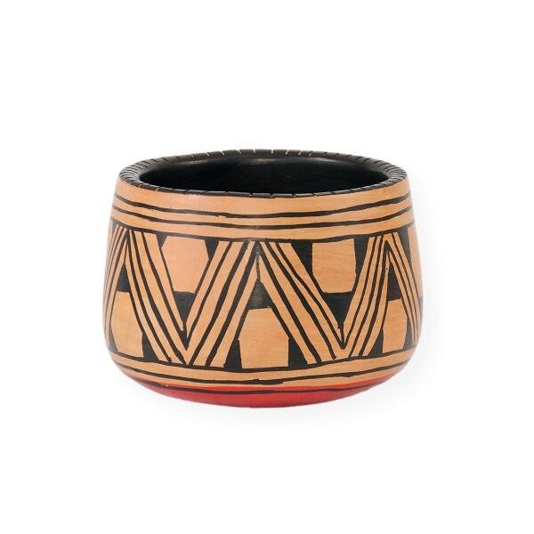 Cerâmica Indígena Etnia Waurá: Pote ou Tigela (X070)