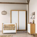 Ver imagem 2 de Dormitório Tutto New 2 Portas, Cômoda, Berço Branco Soft/Freijó com Colchão e Prateleiras - Matic Mó