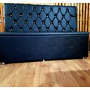 Ver imagem 4 de Poltrona Sofá Booth 2 Mt Cor Preto Capitone Duplo a Mão Botoes Dourado Sku154