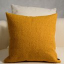 Ver imagem 2 de Almofada Boucle Caramelo Quadrada:completa