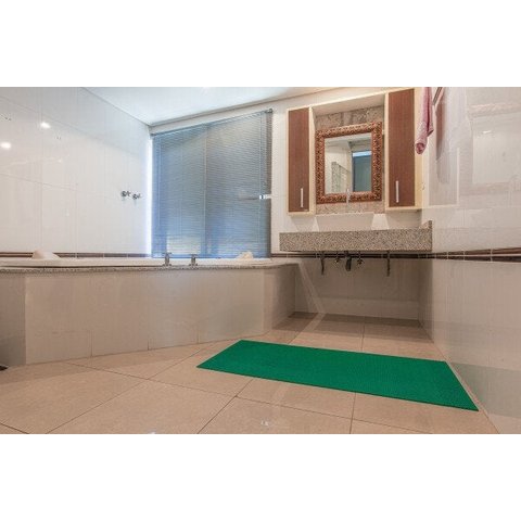 Tapete Vinilico Aqua Pisos Umidos ou Molhados 5Mm 1,2x30Mt: Verde