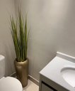 Ver imagem 3 de Vaso Decorativo Fibra de Vidro Florida P 65cm Champagne Brilho Lindo Vaso