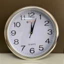 Ver imagem 2 de Relógio Redondo de Parede 29cm Bea Decor