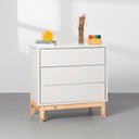 Ver imagem 5 de Kit Quarto Theo com Pés Square Natural - Berço + Cômoda 3 Gavetas + Poltrona de Amamentação Capri Co