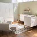 Ver imagem 1 de Kit Quarto Theo com Pés Retrô Mel - Berço + Cômoda 3 Gavetas e 1 Porta + Guarda-roupa 3 Portas + Pol