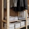 Estante Para Comércio Moderno MUEBLES DESIGN Arara de roupas pinus multiuso - 3