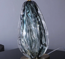 Ver imagem 3 de Luminária Abajur de Cristal Fumê Atíria para Cabeceira de Cama, Salas e Quartos