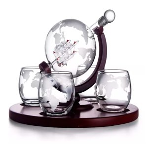 Decanter Whisky Garrafa Decantador Vinho Vodka Navegação Volta ao Mundo com Quatro Copos
