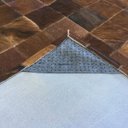 Ver imagem 3 de Tapete de Couro Castanho 1,50x2,00 sem Borda Peça 10x10cm