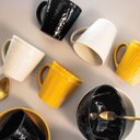 Ver imagem 2 de Caneca Preta em Cerâmica Relieve Folhas 254ml Cozinha Yoi