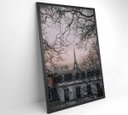 Ver mais imagens de Quadro Torre Eiffel Neblina - 80x120 - Vidro Impresso