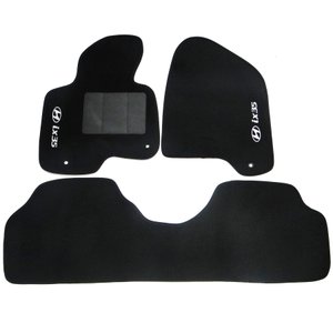 Tapete Carpete Ix35 com a Base Pinada