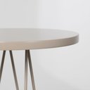 Ver imagem 3 de Mesa Lateral Fancy Redonda 26x58cm – Areia Estofaria Willy