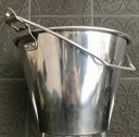 Ver imagem 2 de Balde Garrafa 5l com abridor e alça