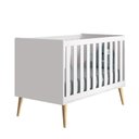 Ver imagem 2 de Quarto de Bebê Theo 2 Portas com Cômoda Gaveteiro Branco Acetinado Pés Madeira Natural - Reller