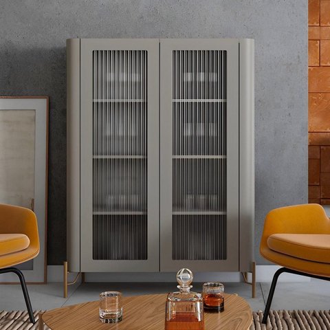 Cristaleira com 2 Portas 98,5cm Vidro Canelado Pés em Metal Bend Cinza/Grigio/Dourado