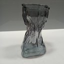 Ver mais imagens de Vaso Decorativo de Vidro Fumê 17x7x9cm Enfeite Sala Mesa Estante Aparador Flores