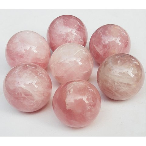 Bola Kit com 7 Quartzo Rosa de 4,1 a 4,9 Cm Peso 978gr Bolas de 4,1 a 4,9 Cm Peso 978gr