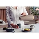 Ver imagem 2 de Bule Térmico Tramontina Exata em Plástico Bege com Ampola de Vidro 1 L