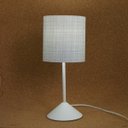 Ver imagem 5 de Abajur Pequeno de Mesa Base Plástica e Cúpula Cinza e Branca Bivolt