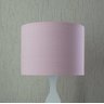 Abajur Base Madeira Branca e Cúpula Redonda Tecido Rosa Bebê Bivolt - 4
